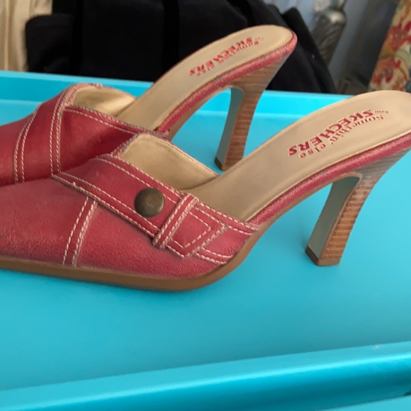 Sketchers red shoes - Picture 2 of 5